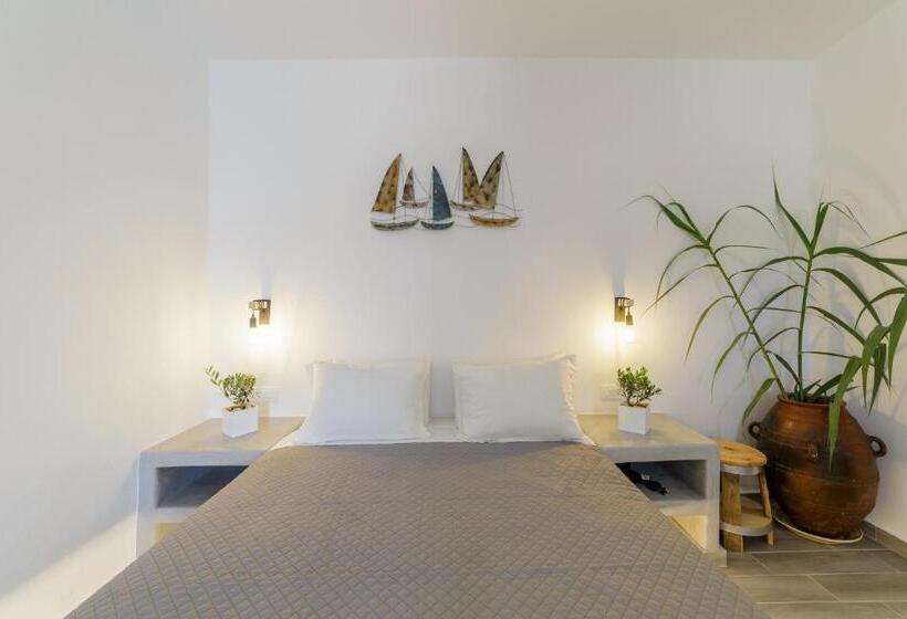 Номер Deluxe, Athiri Luxury Suites