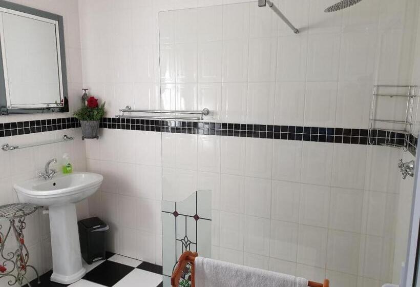 Дом 2 Спальни, Jaloersbaai Guest Cottage & Nes