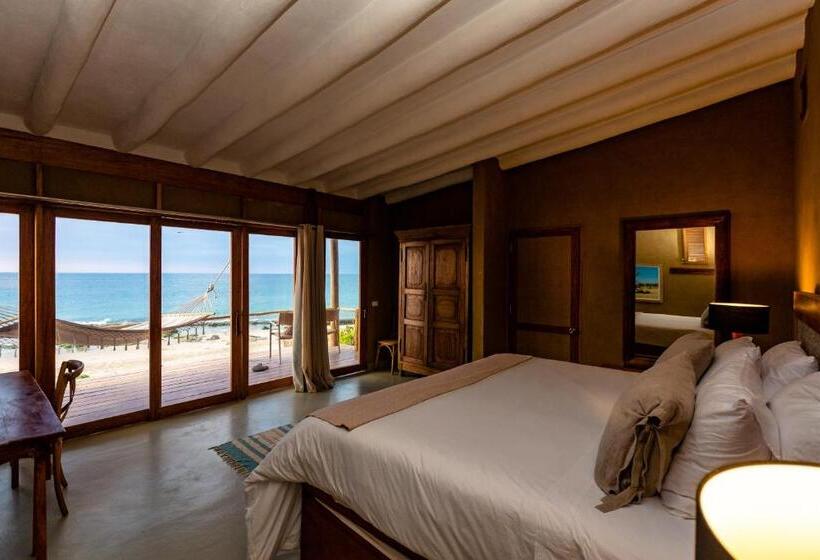 بانگلوی استاندارد, Adobe Villas