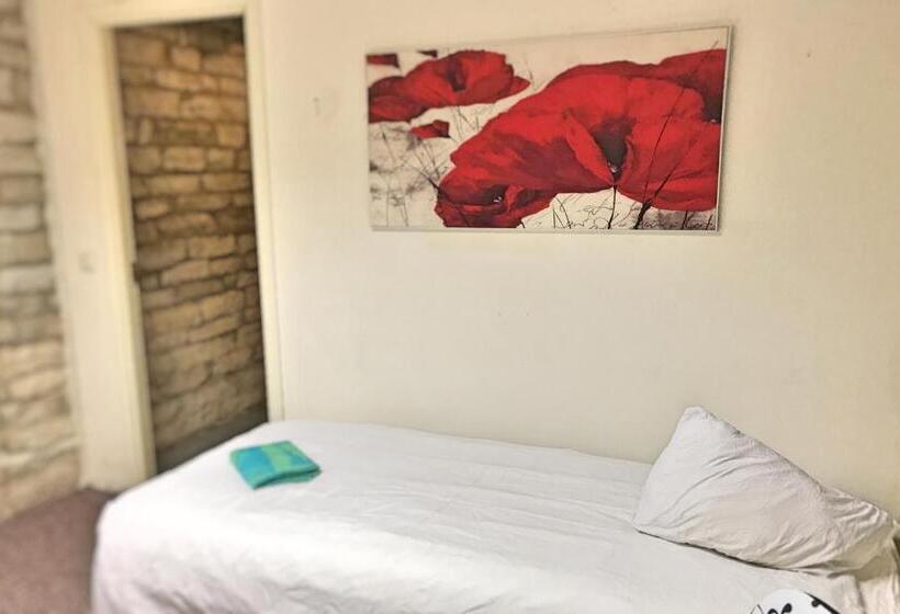 اتاق عادی یک تخته, Süda Hostel Süda 7