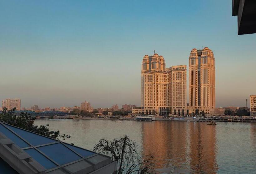 اتاق سوپریور با تخت بزرگ, Riverside