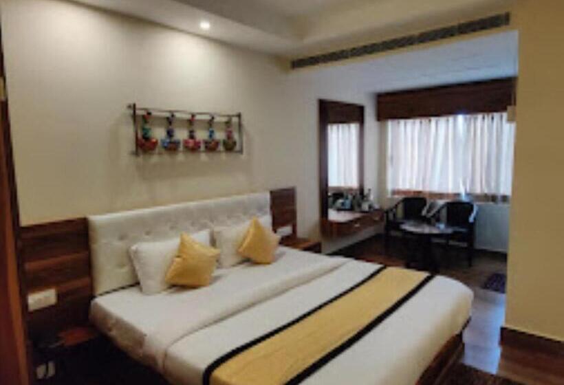Номер Deluxe, Namastey Puri Hotel , Puri