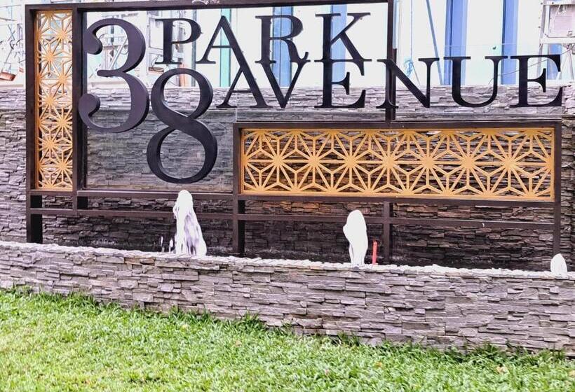 استودیوی استاندارد, Scandinavian In 38 Park Avenue