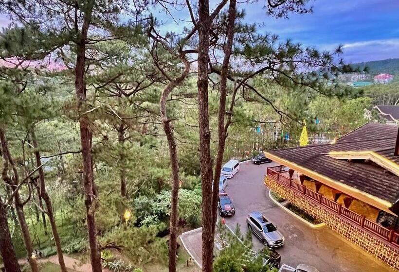 استودیو استاندارد با تخت کینگ, Mountain View Room At Forest Lodge Hotel, Camp John Hay Private Unit 549