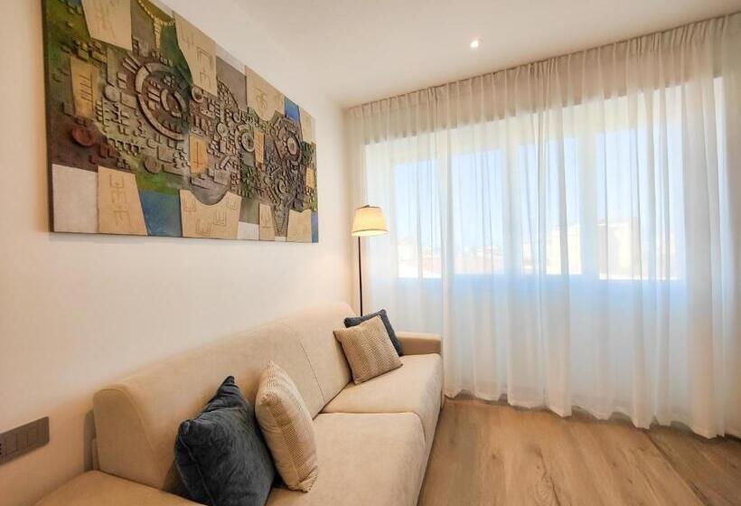اتاق پریمیوم چهارنفره, Galleria Roma Art Guesthouse
