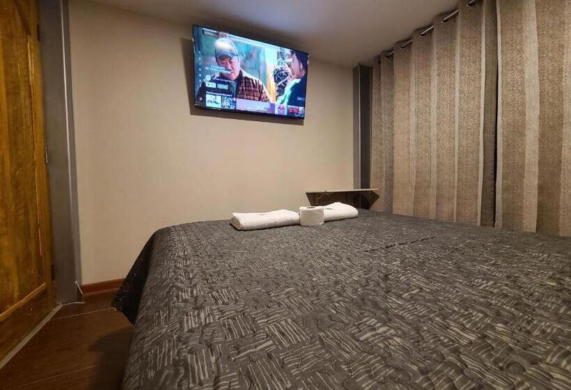 اتاق استاندارد با سرویس بهداشتی مشترک, Hospedaje Casa Huayra
