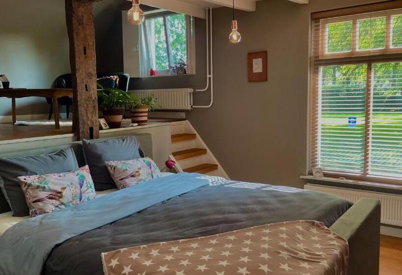 Standard room with outdoor bath, Hoeve Bij Vosselen
