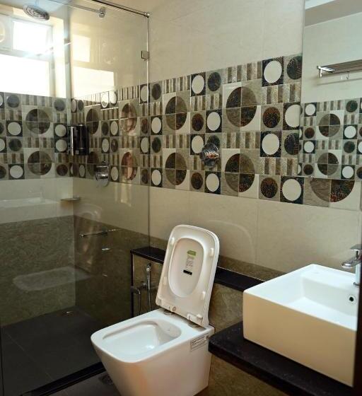 اتاق سوپریور با تخت بزرگ, Dwaraka Residency