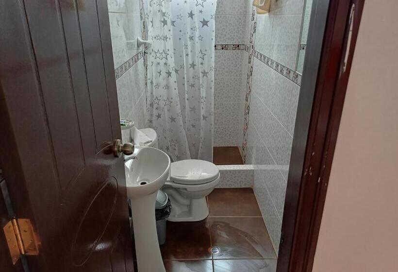 اتاق استاندارد سه نفره, Ayllu Piuray