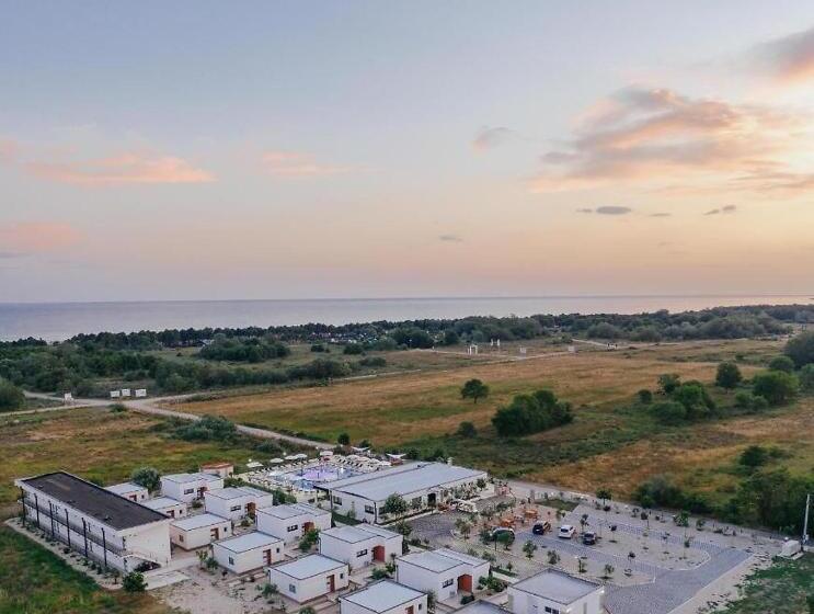 ویلای 2 خوابه, Imperial Family Resort