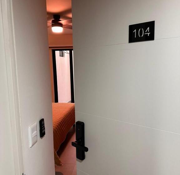 Quarto Deluxe, Urban Circunvalación