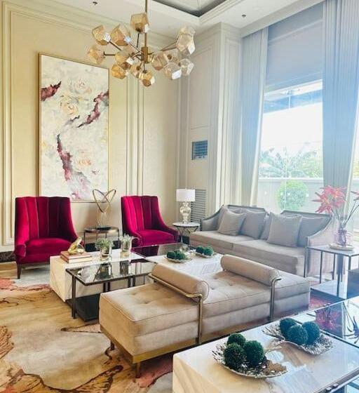 침실 1개 발코니 아파트, Condo With Balcony In Iloilo City