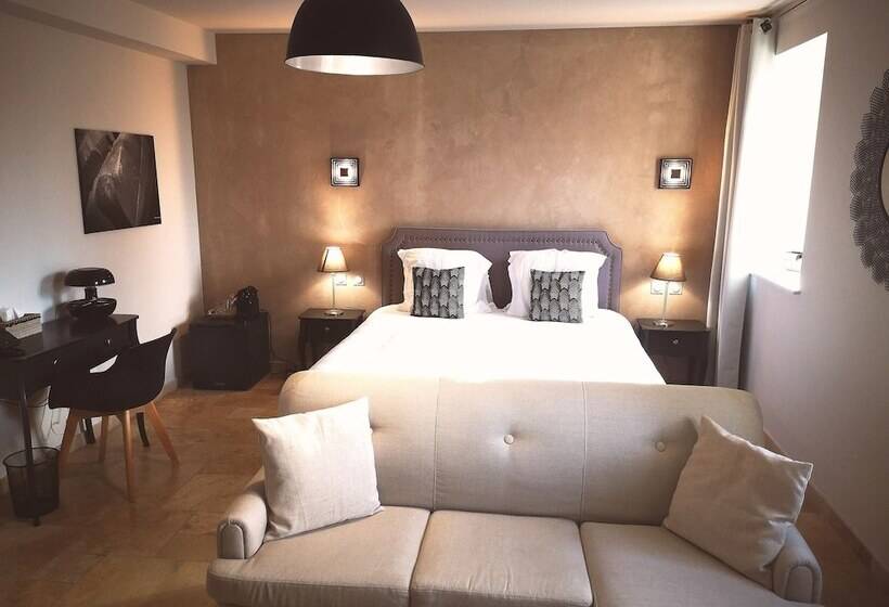 Номер Стандарт, Hôtel Du Couvent