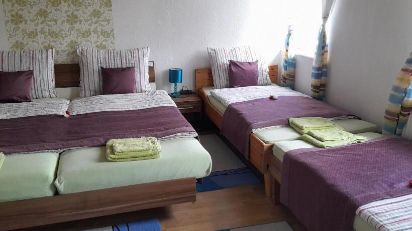 Номер Стандарт, Alte Schule Trogen