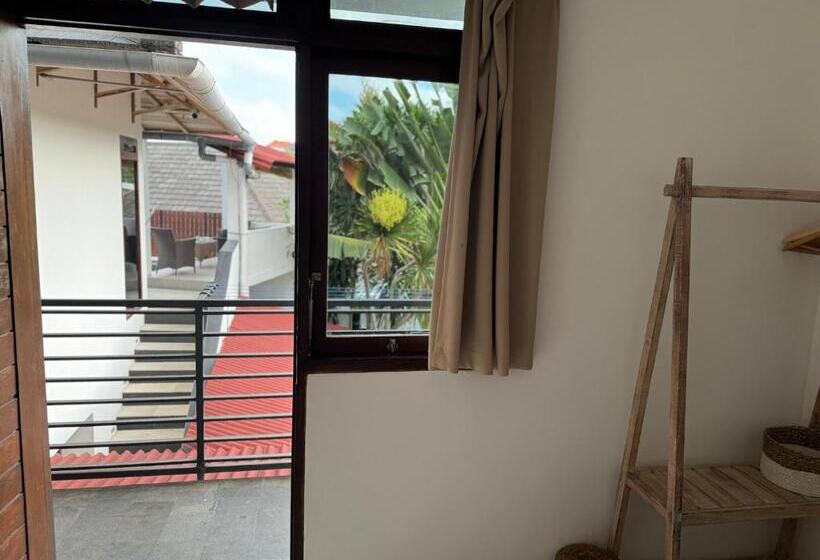 Номер Стандарт с Балконом, Surf Bali Villa