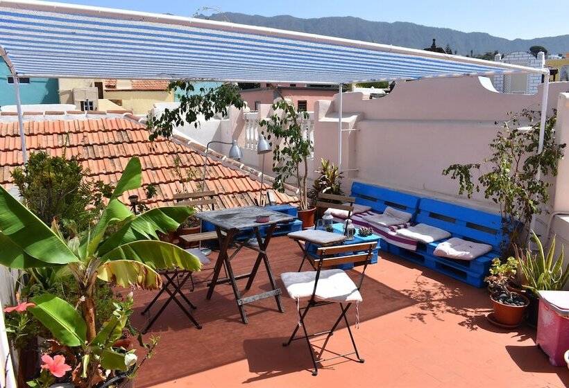 Кровать в Общей Комнате, Hostel Albergue La Casa Encantada