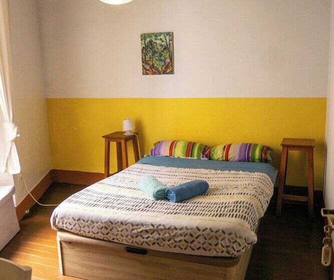 Номер Стандарт, Hostel Albergue La Casa Encantada