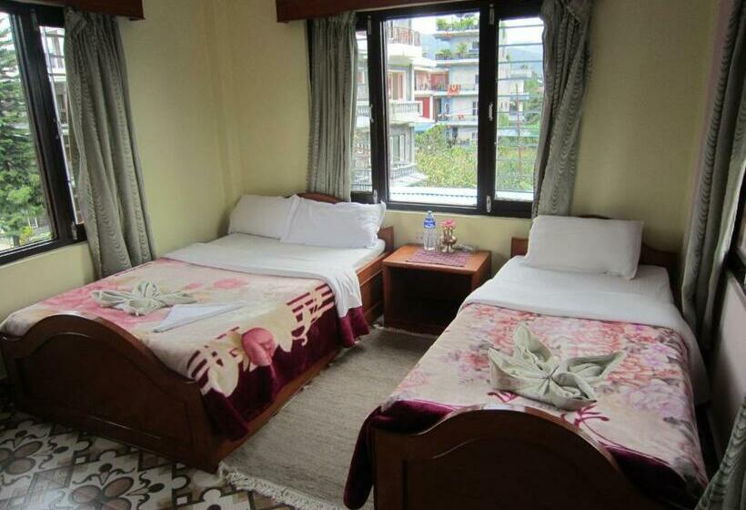 اتاق استاندارد با چشم‌انداز کوهستان, New Annapurna Guest House