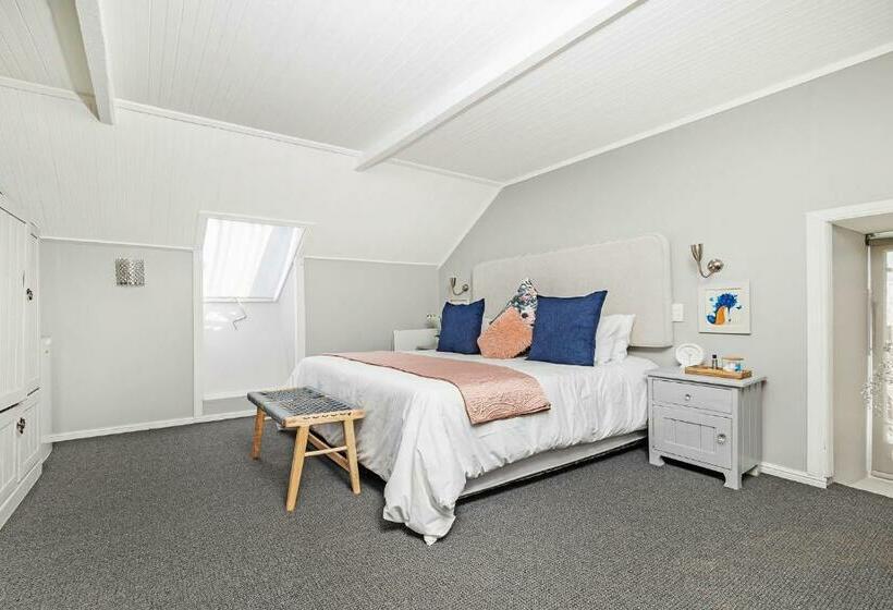 Номер Стандарт, La Montagne Lodge