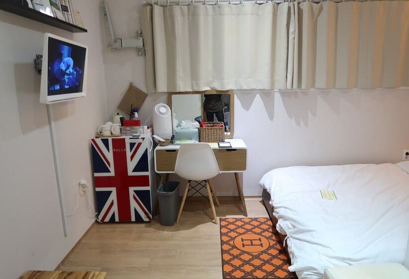 Номер Стандарт, Andong Poonggyung Hostel N Library