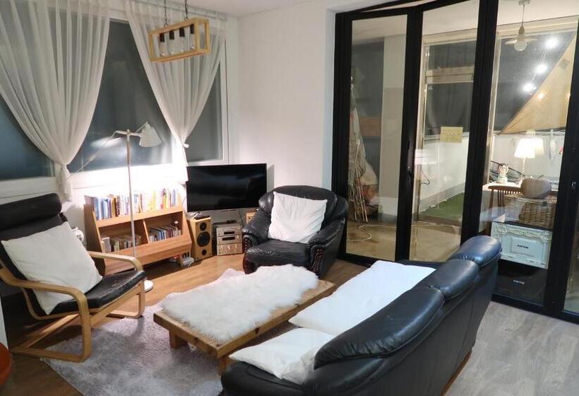 Номер Superior, Andong Poonggyung Hostel N Library