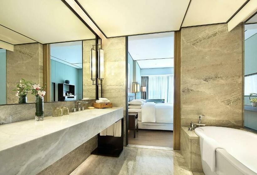 Номер Клуб, Sheraton Grand Hangzhou Binjiang