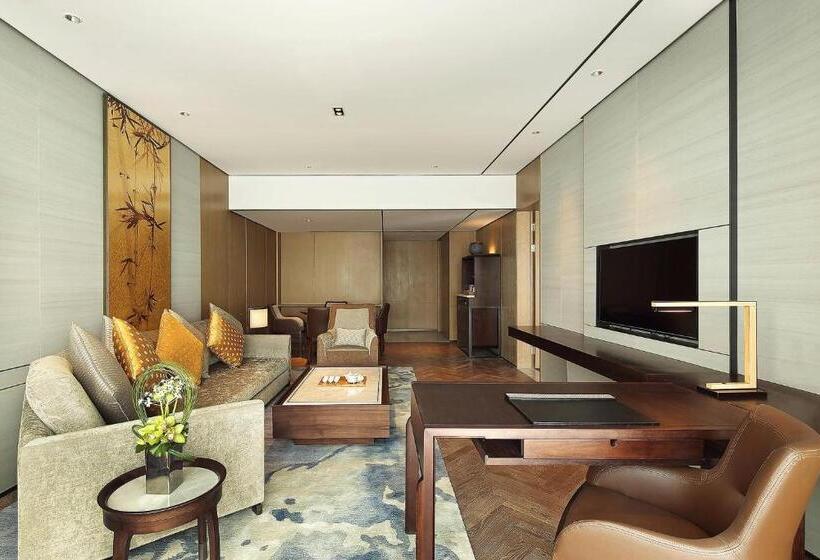 Люкс Повышенной Комфортности, Sheraton Grand Hangzhou Binjiang