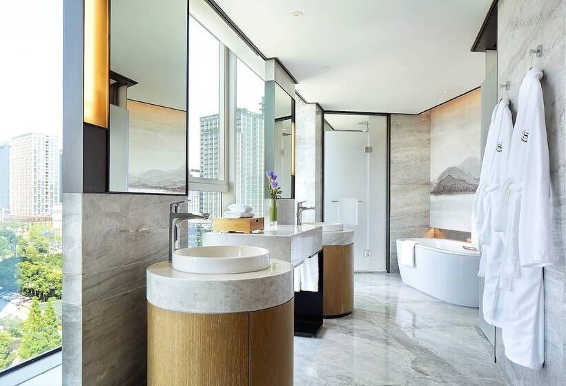 Люкс Клуб, Sheraton Grand Hangzhou Binjiang