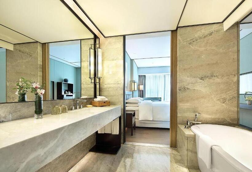 Номер Клуб, Sheraton Grand Hangzhou Binjiang