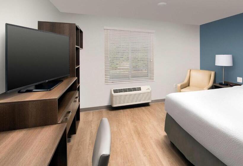 חדר סטנדרט מותאם לאדם עם מוגבלויות, Woodspring Suites Fargo North Near Ndsu