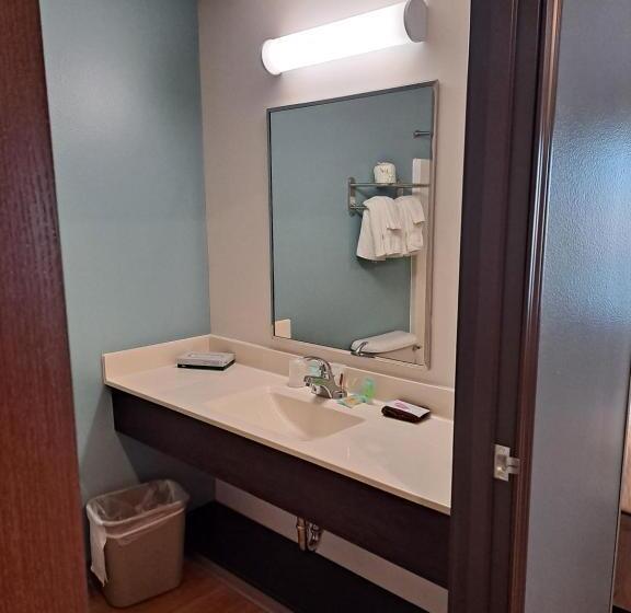 Номер Стандарт 2 Двуспальные Кровати, Woodspring Suites Fargo North Near Ndsu