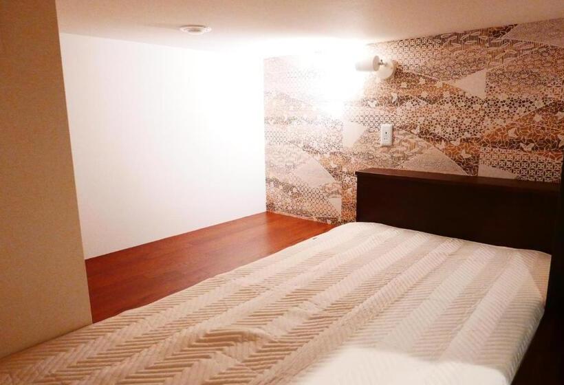 Кровать в Общей Комнате, K S House Fuji View   Travelers Hostel