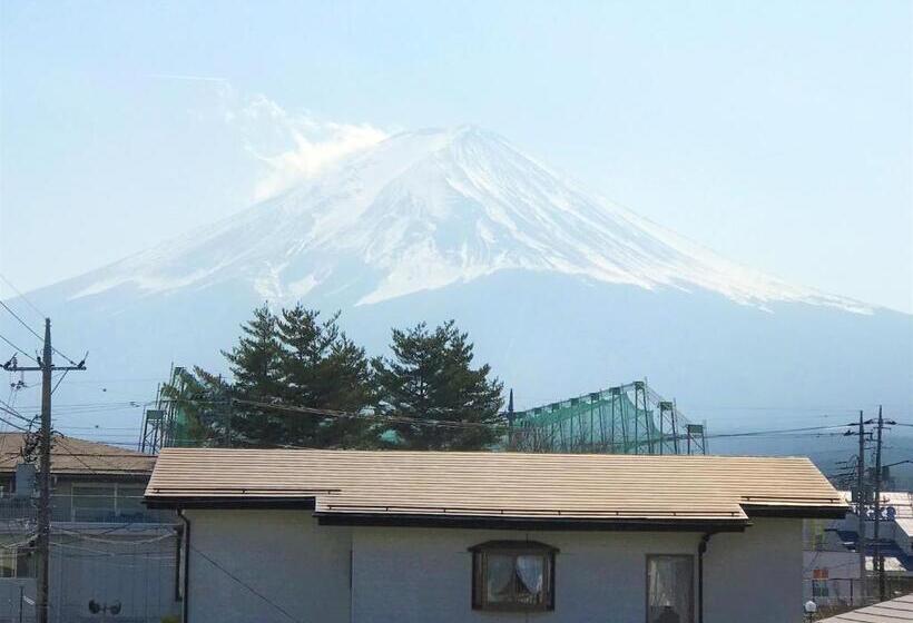 Номер Basic, K S House Fuji View   Travelers Hostel