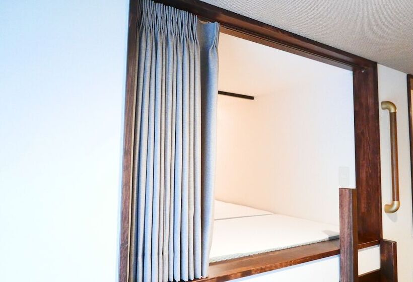 Кровать в Общей Комнате, K S House Fuji View   Travelers Hostel