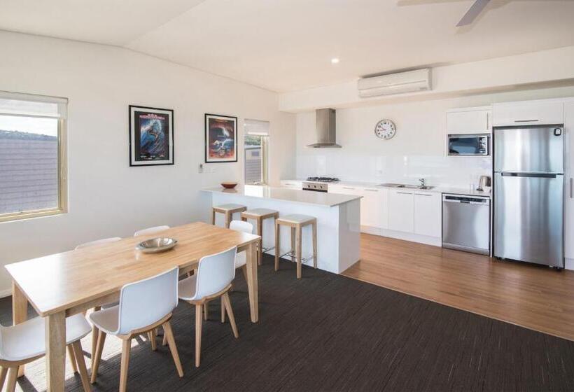 Апартаменты Ejecutiva 2 Спальни, Canal Rocks Beachfront Apartments