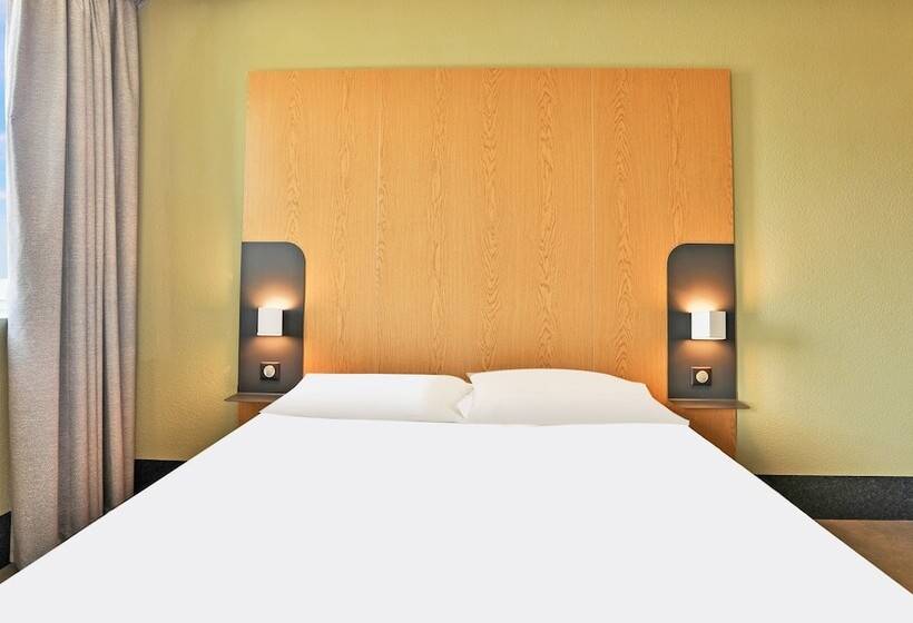 Номер Стандарт, B&b Hotel La Roche Sur Yon