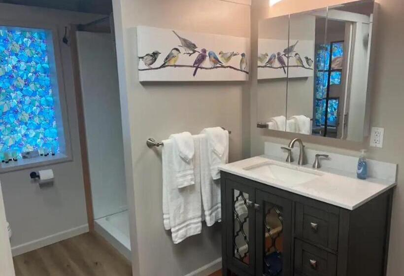 Президентский Люкс, Robin Hood Village Resort
