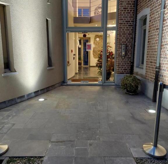 带花园景观的标准工作室, La Chambre Et Le Studio Du Château Du Golf De Bernalmont