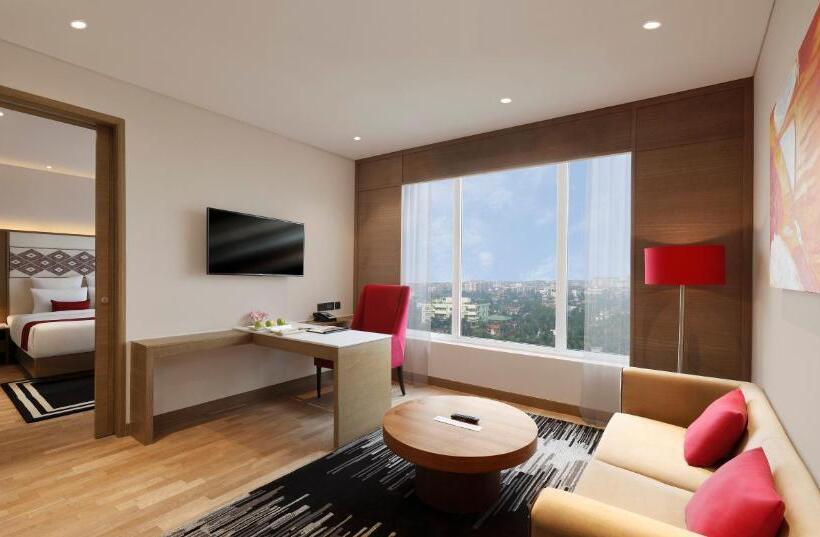 行政套房, Novotel Guwahati Gs Road