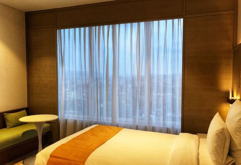 行政房间, Novotel Guwahati Gs Road