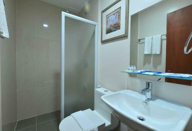 디럭스 룸, Royal Suites Condotel