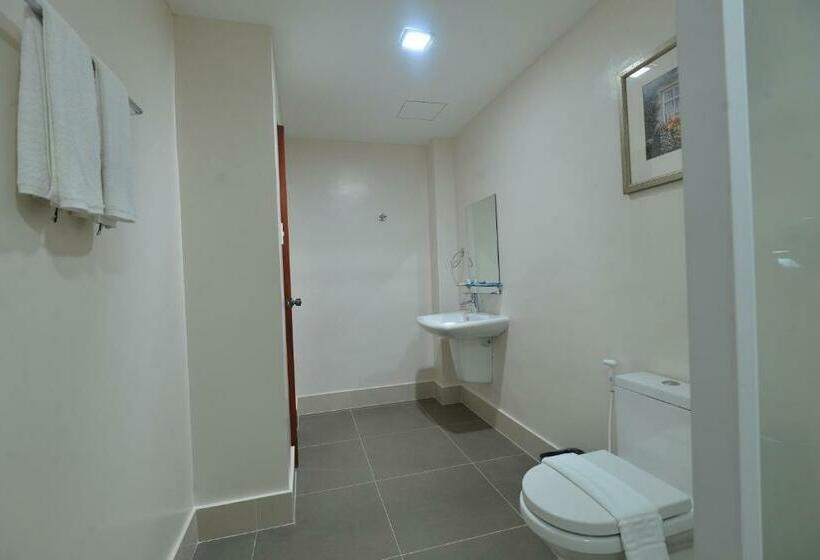 패밀리 룸, Royal Suites Condotel