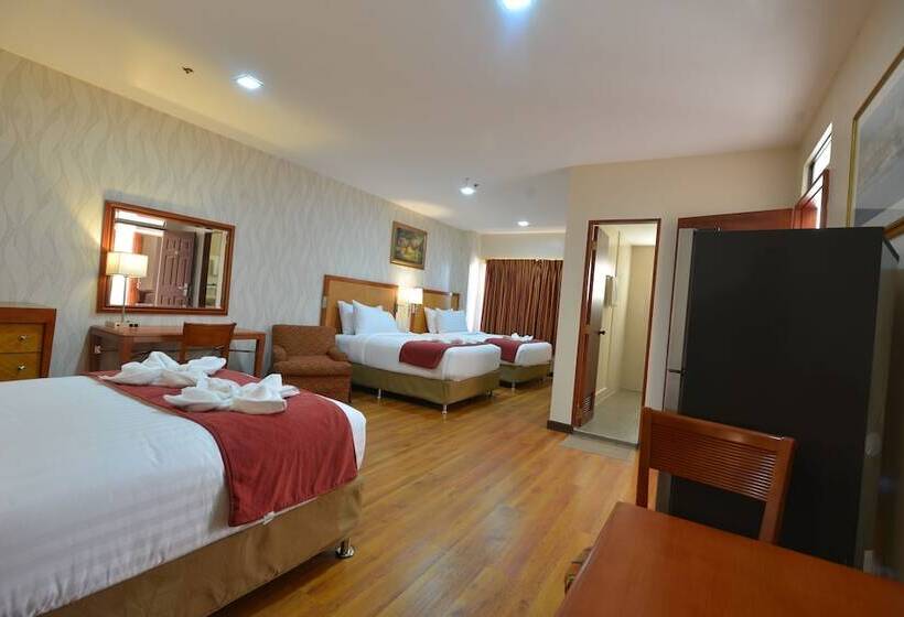 패밀리 룸, Royal Suites Condotel