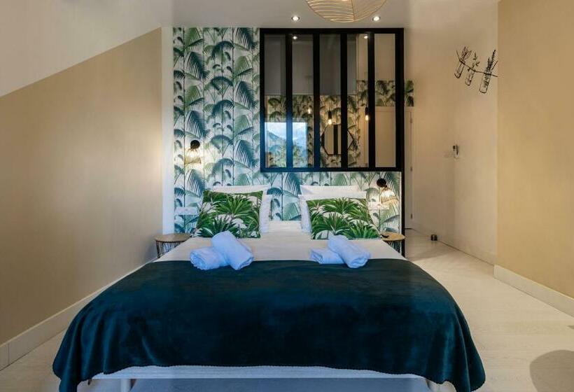 Номер Стандарт Вид на Горы, Chambre D Hôtes Chez Dom