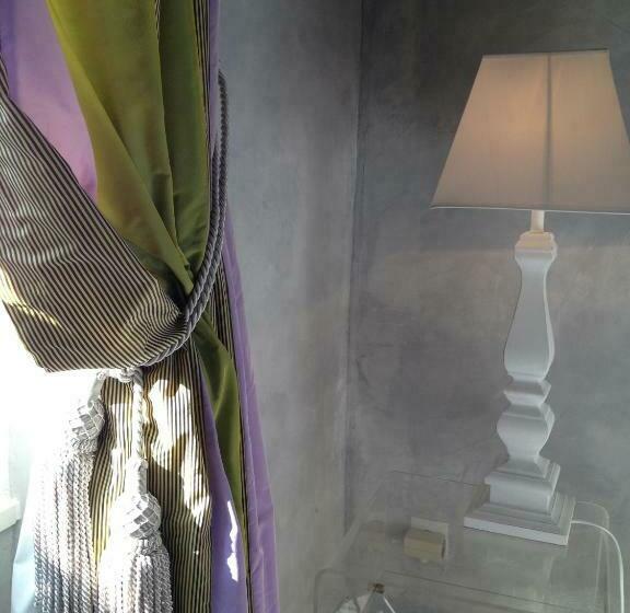 اتاق استاندارد چهار تخته, L Arcane Du Bellay