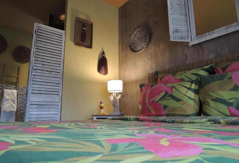 اتاق استاندارد سه تخته با چشم‌انداز باغ, Via Bahia   Maison D Hôtes