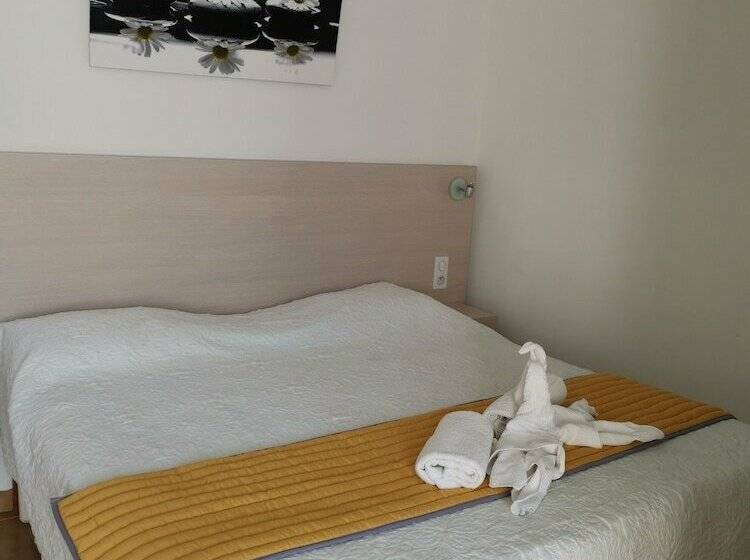 Семейный Номер, Hôtel Punta E Mare Des Chambres Ou Des Appartements T2