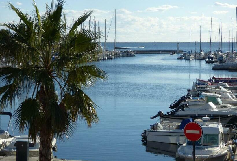 Апартаменты 1 Спальня Вид на Море, Restaurant Du Port