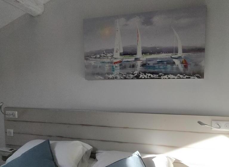 Апартаменты 1 Спальня Вид на Море с Балконом, Restaurant Du Port