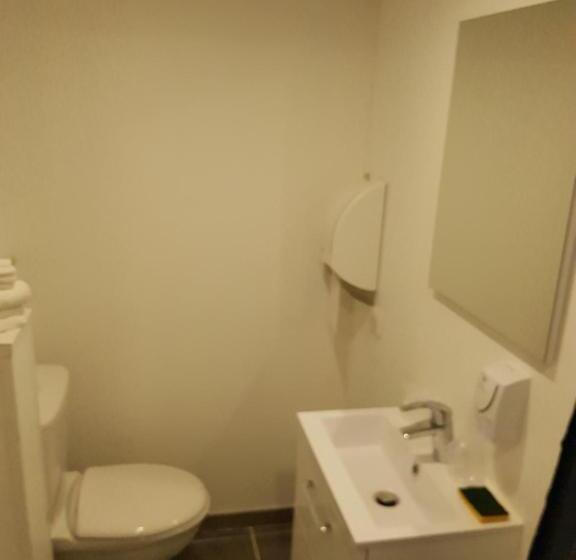 غرفة قياسية, Restaurant Du Port